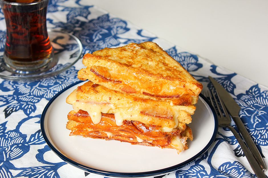 Bugün ne Yapalım - Tavada Yumurtalı Tost Tarifi